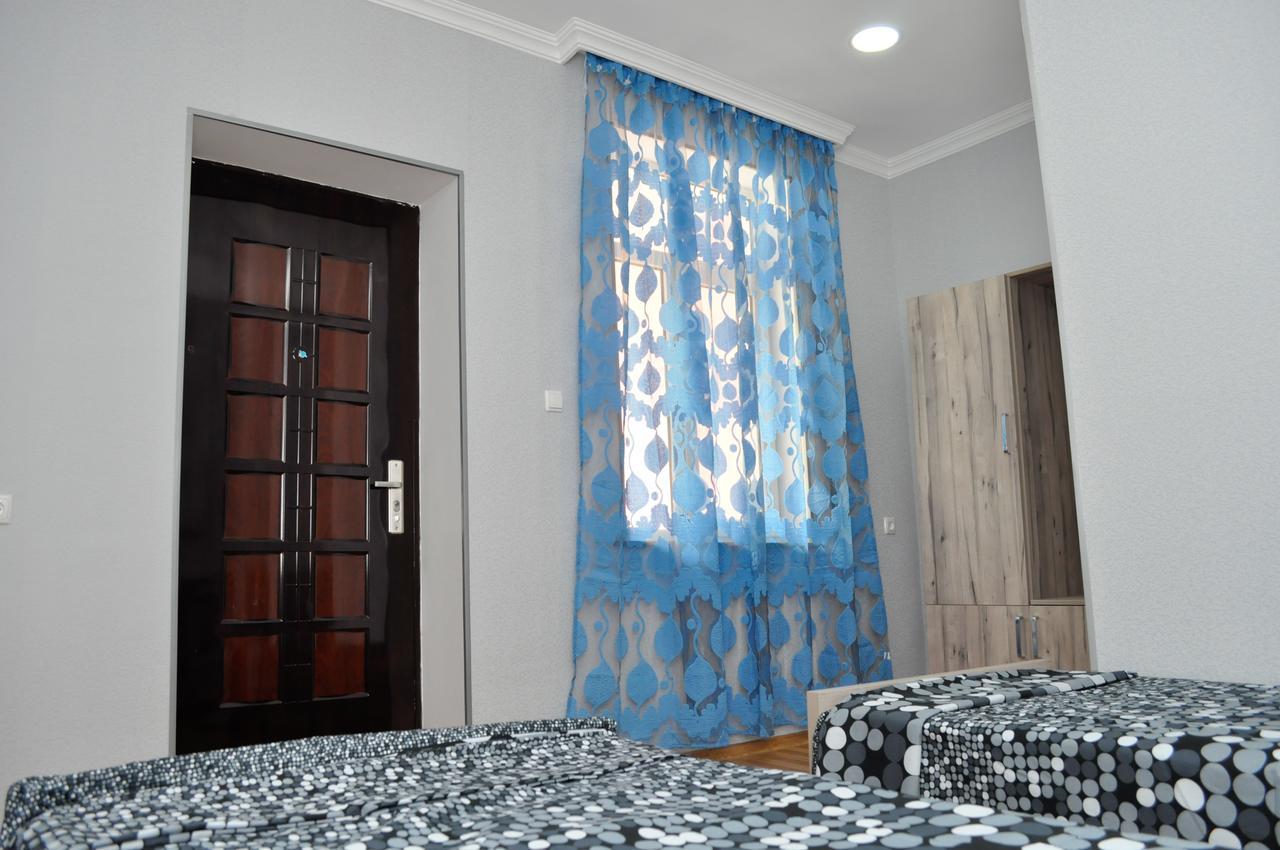 Sofia Guest House Koutaïssi Extérieur photo