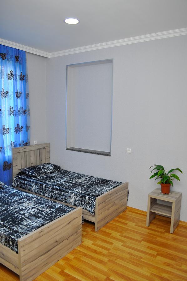 Sofia Guest House Koutaïssi Extérieur photo