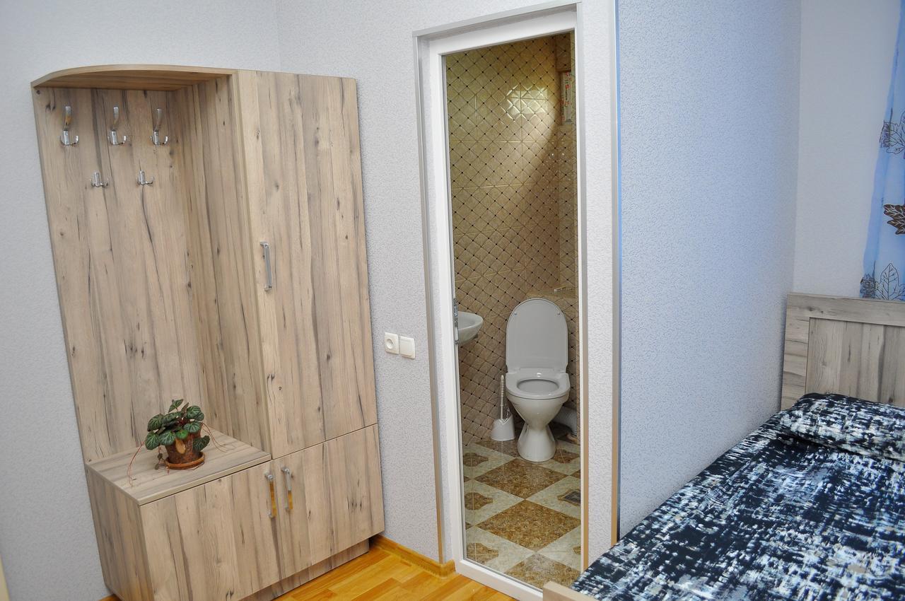 Sofia Guest House Koutaïssi Extérieur photo