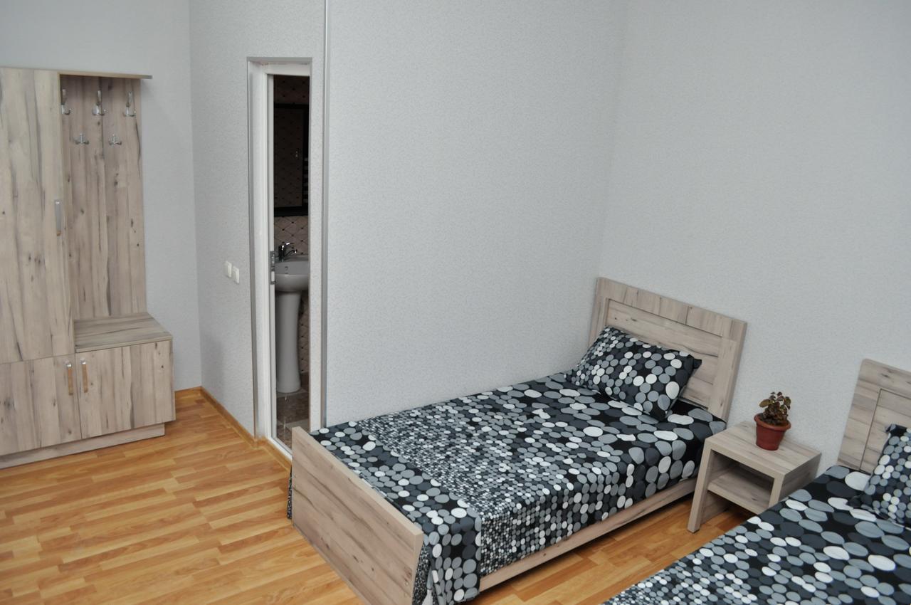 Sofia Guest House Koutaïssi Extérieur photo