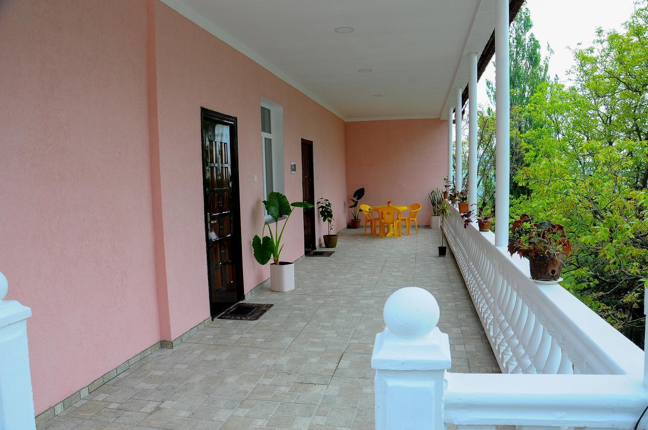 Sofia Guest House Koutaïssi Extérieur photo